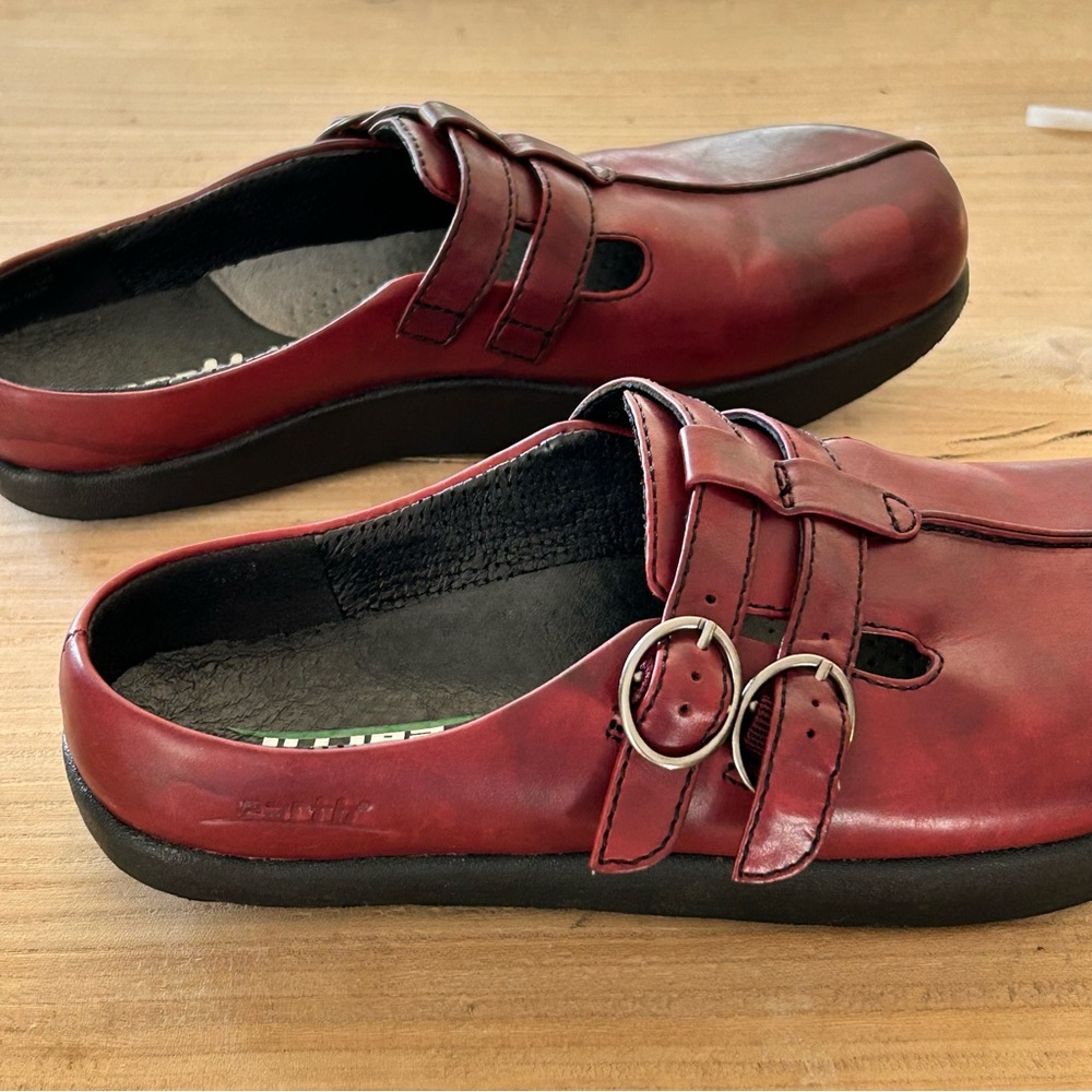 Earth Burgundy Casual Shoes - Picture 7 of 8